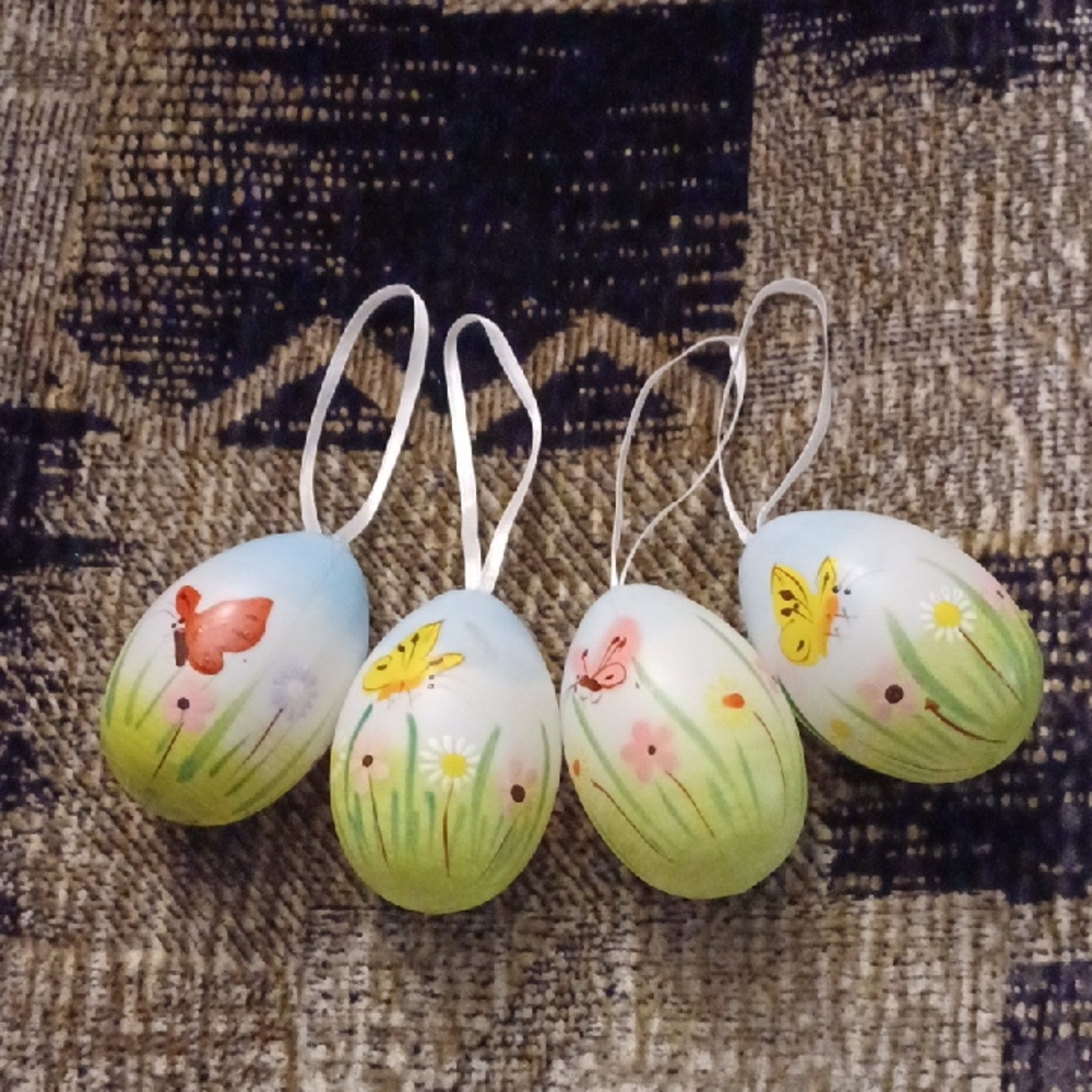 $4 Add-on Decorative Hanging Easter Eggs with Butterflies - Set Of 4